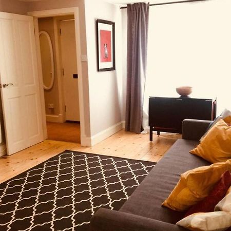 Joivy Warm & Welcoming Flat Near Edinburgh Castle Apartamento Exterior foto
